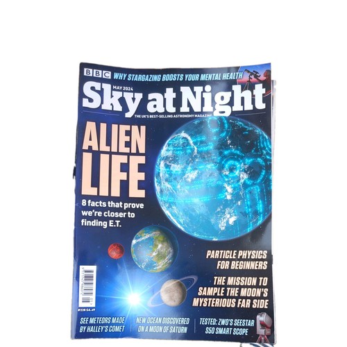 Sky night magazine - magazine, may